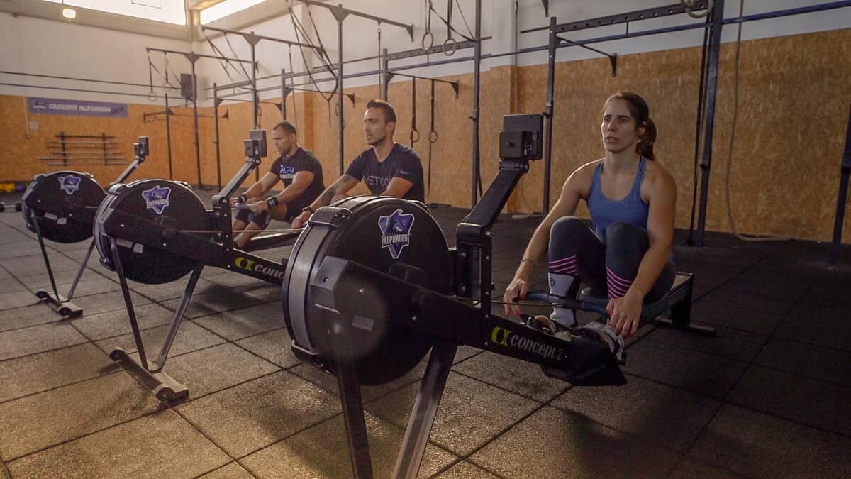 Best CrossFit WODs for Beginners: 15 Simple Workouts to Build Strength & Confidence